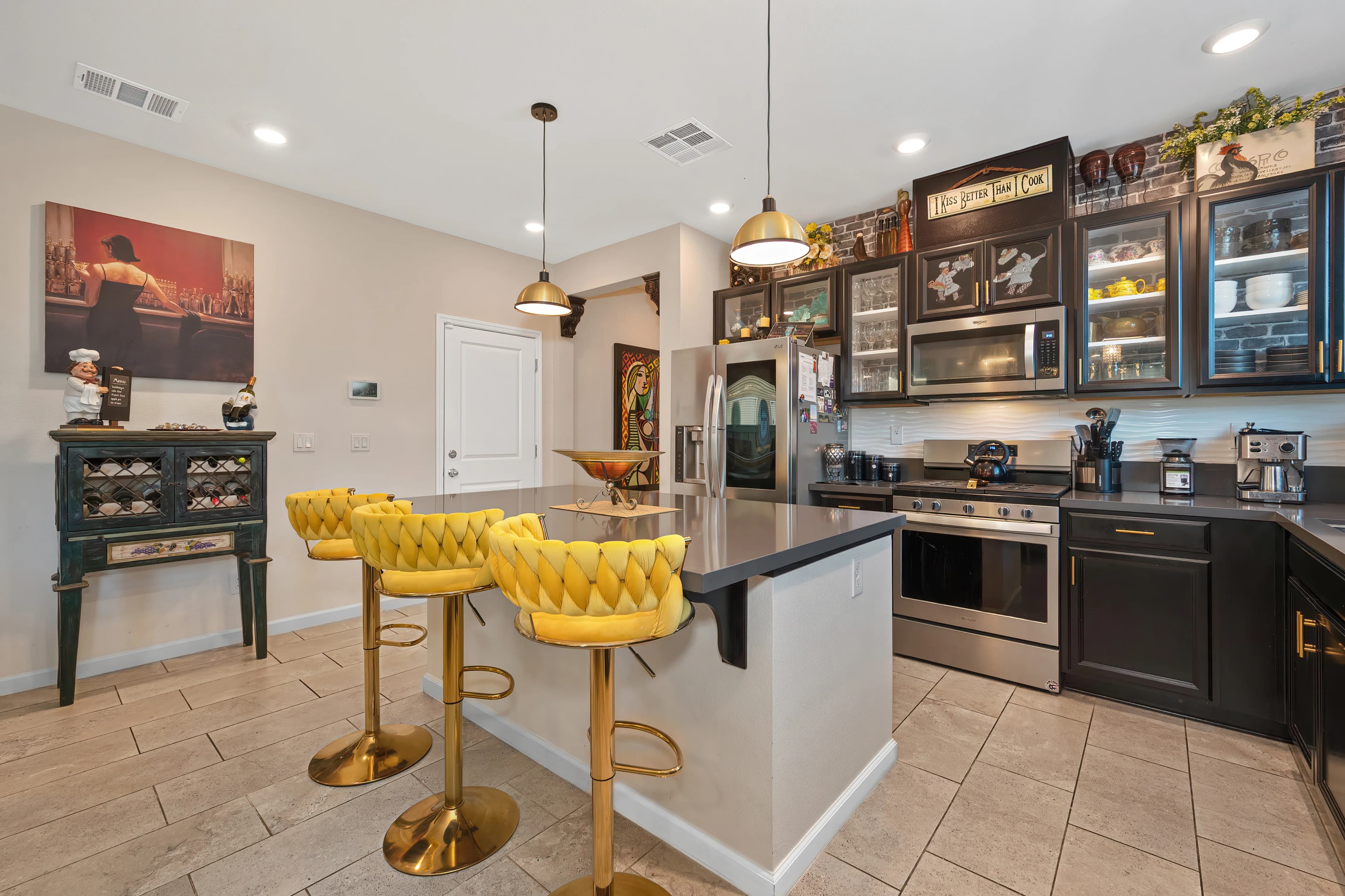 1057 Lincolnshire Cir Photo 6