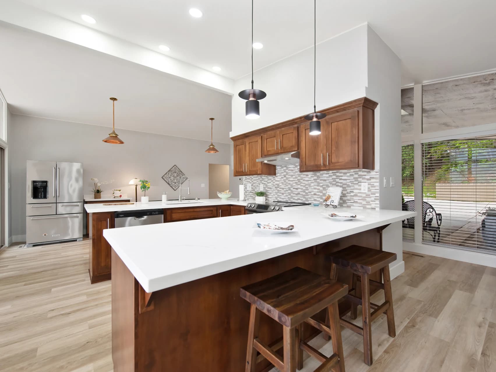 135 Virginia St Photo 3