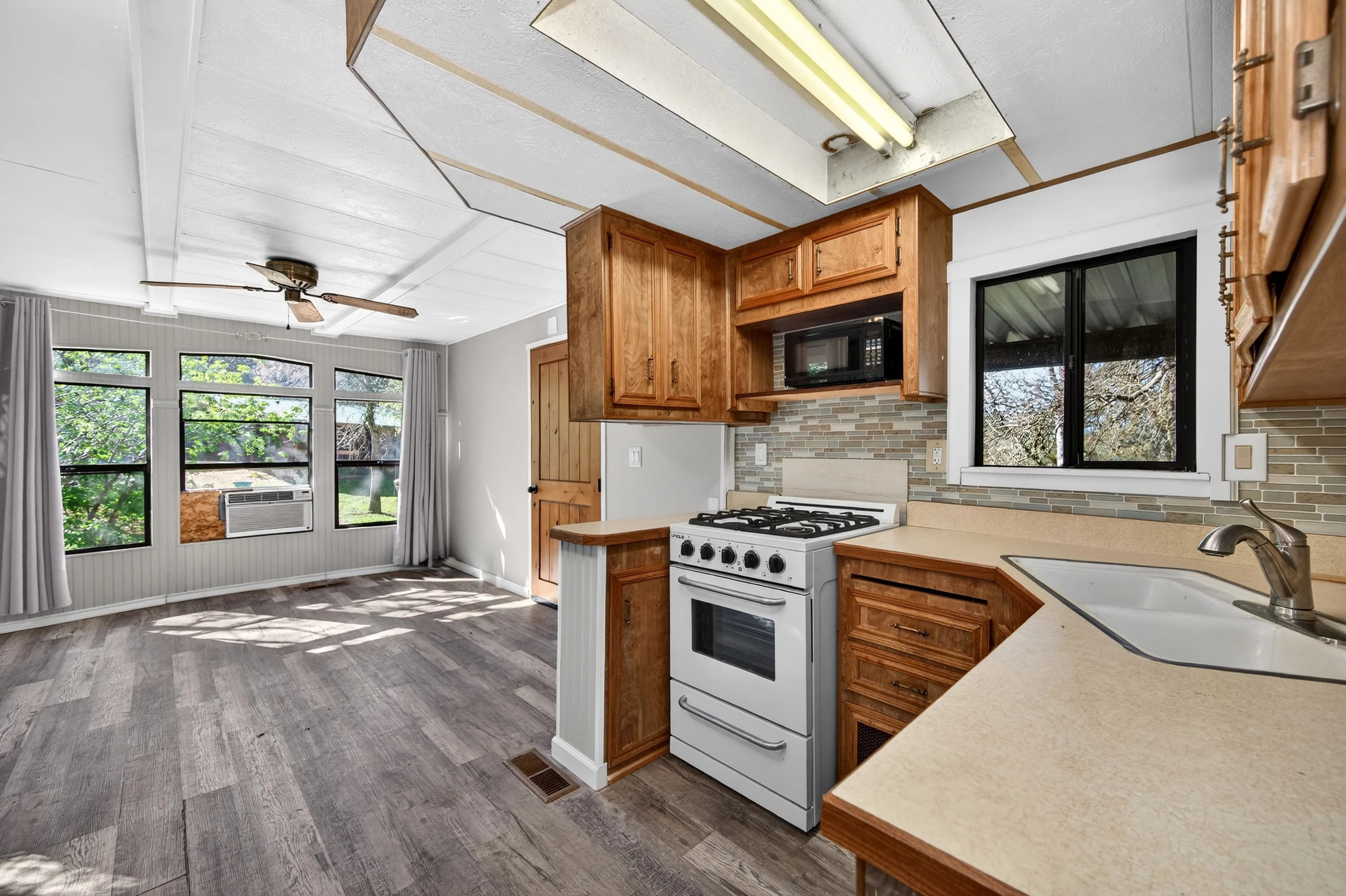 4651 Pilot Creek Ln Photo 9