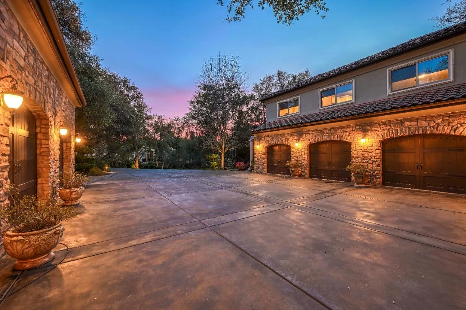 5748 Avenida Robles Photo 20