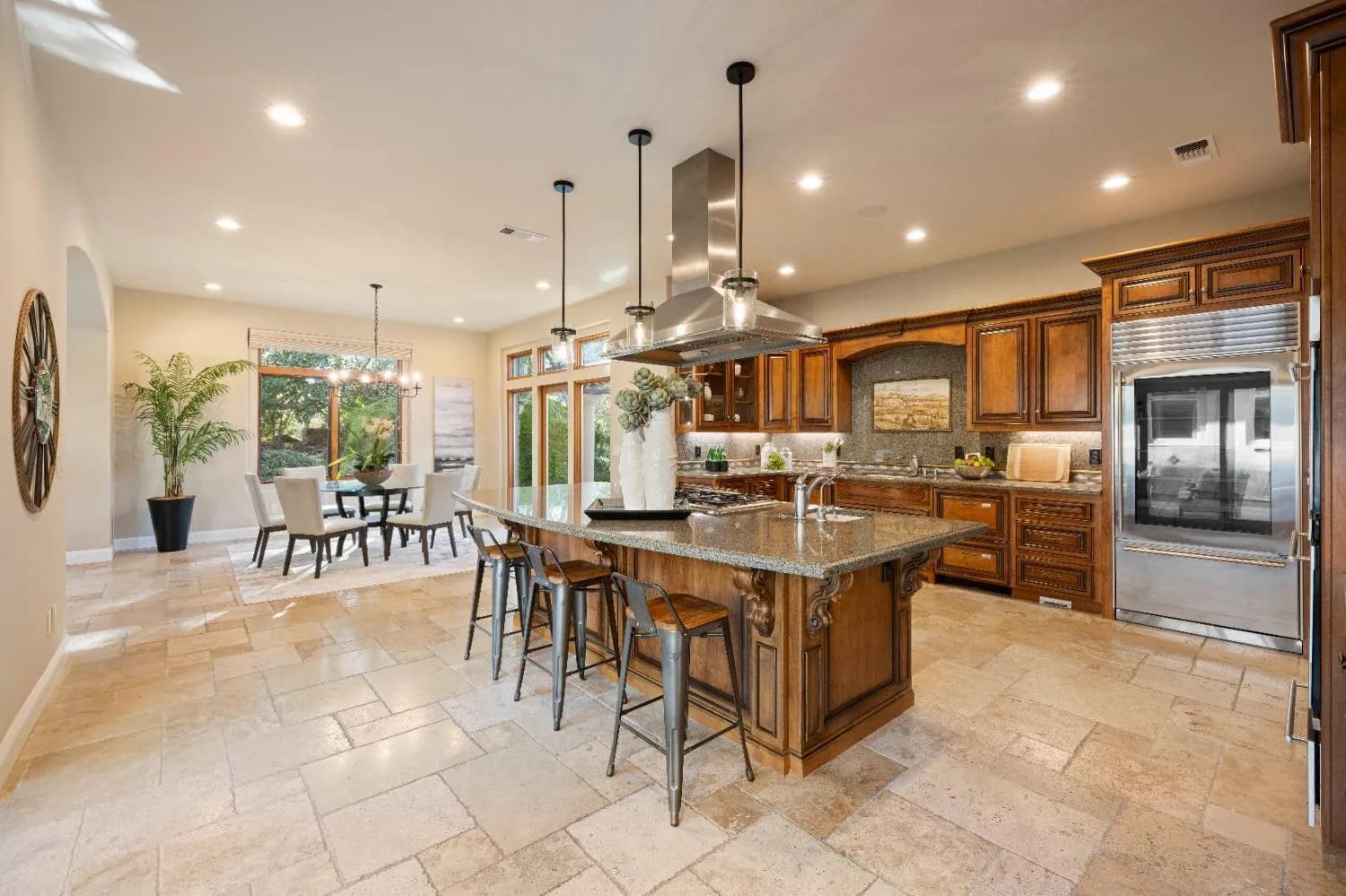 5748 Avenida Robles Photo 5