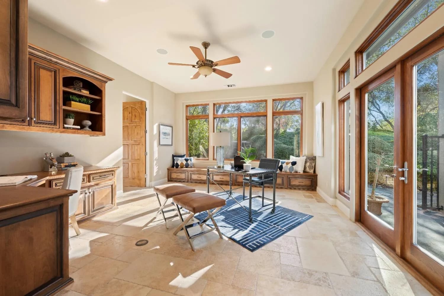 5748 Avenida Robles Photo 12