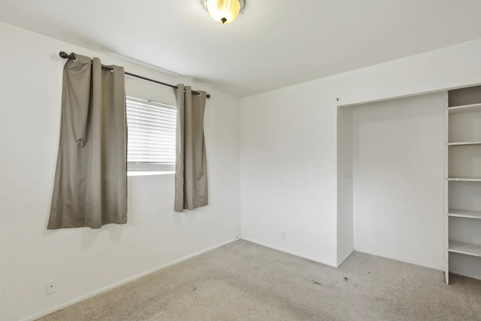 7610 Community Dr Photo 22