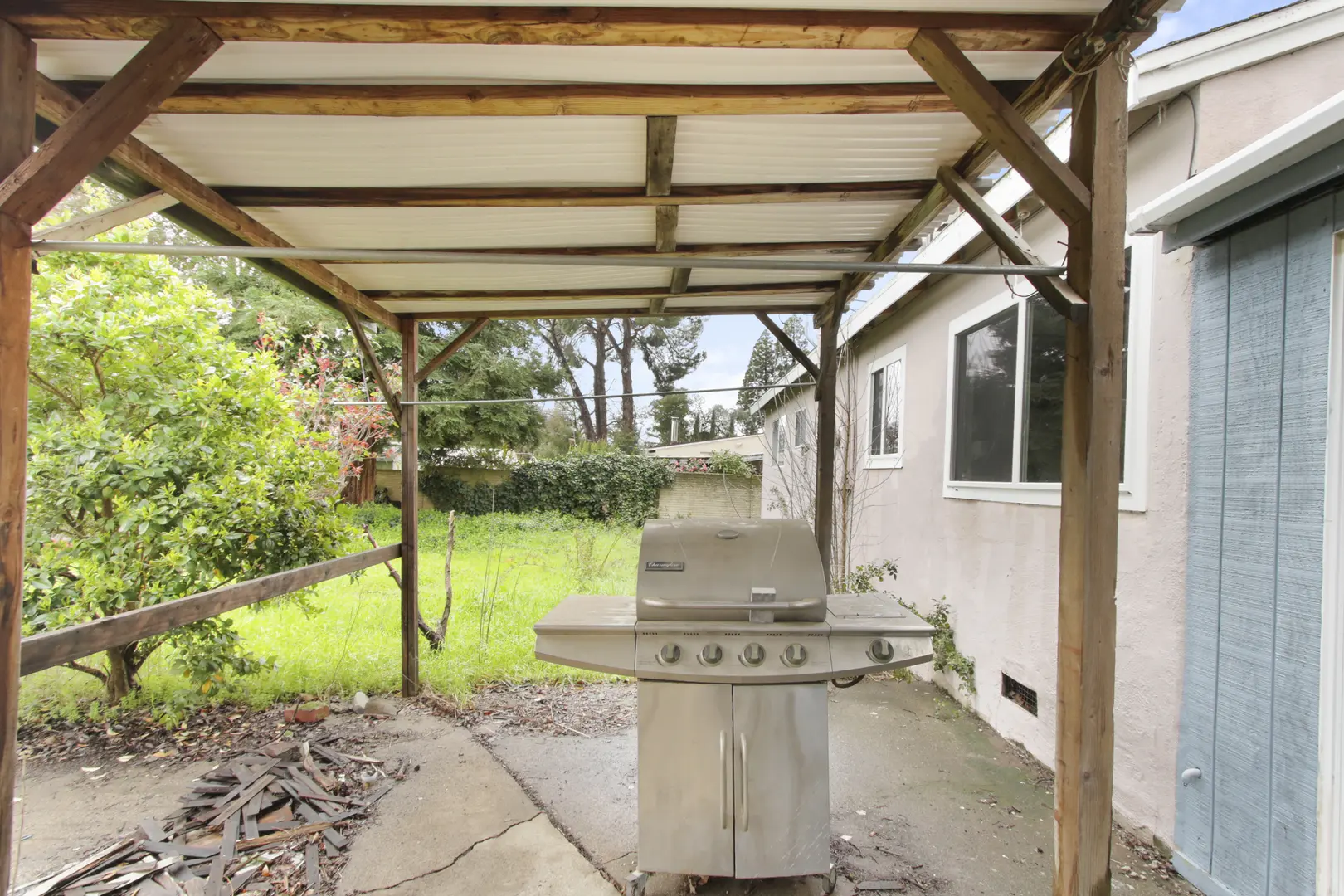 7610 Community Dr Photo 27