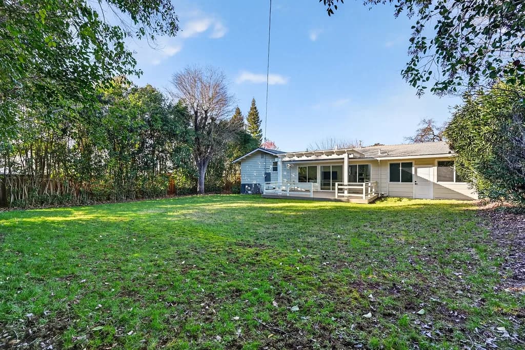 8928 Pershing Ave Photo 27