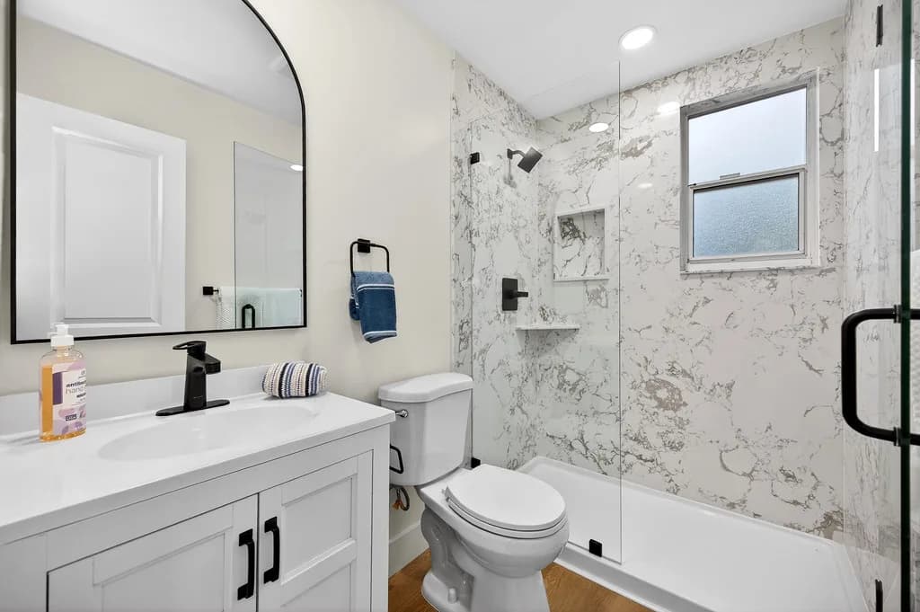 8928 Pershing Ave Photo 17