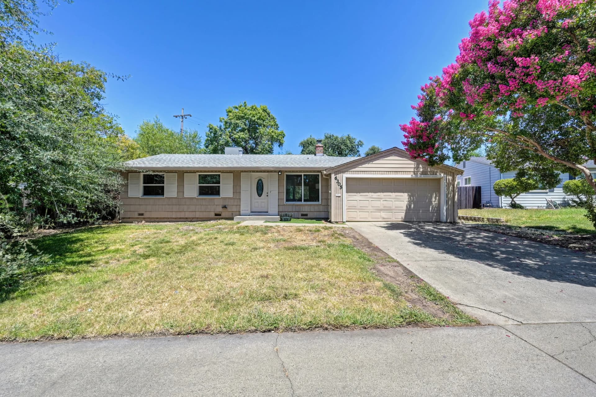 6305 Templeton Dr